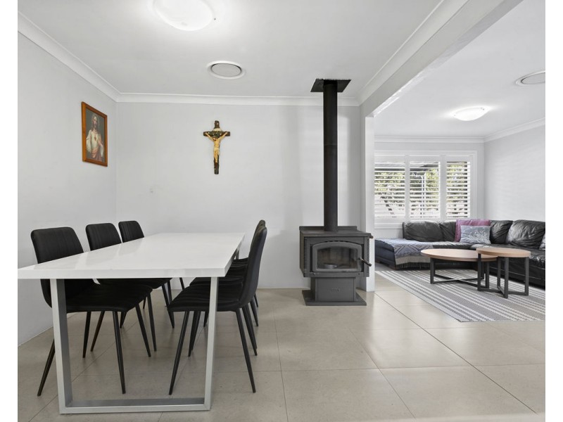 9 Desley Crescent, Prospect NSW 2148