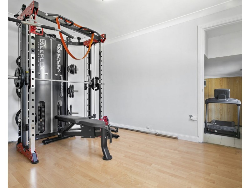 9 Desley Crescent, Prospect NSW 2148