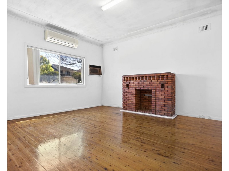 51 Warwick Road, Merrylands NSW 2160