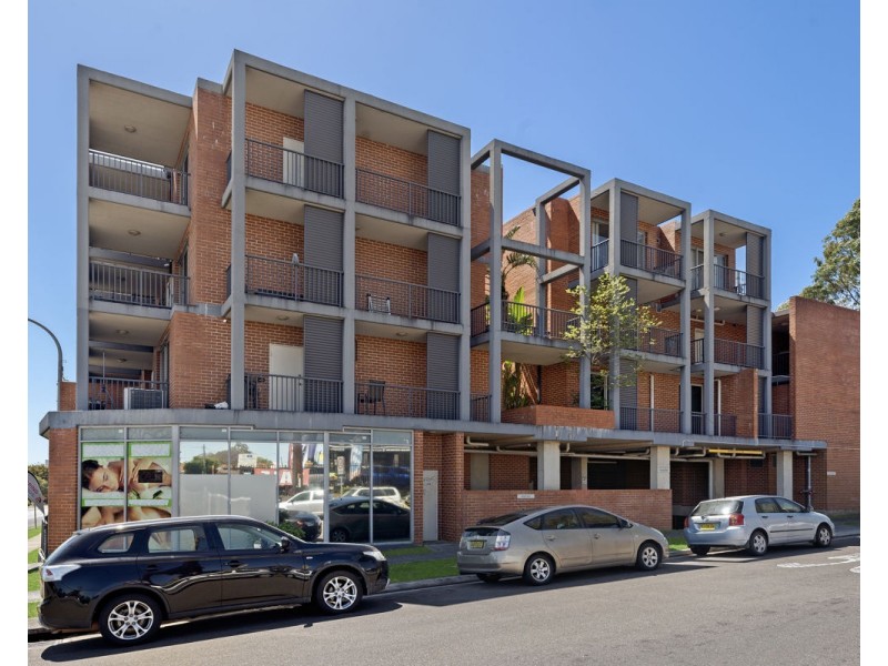 8/215-217 Woodville Road, Merrylands NSW 2160