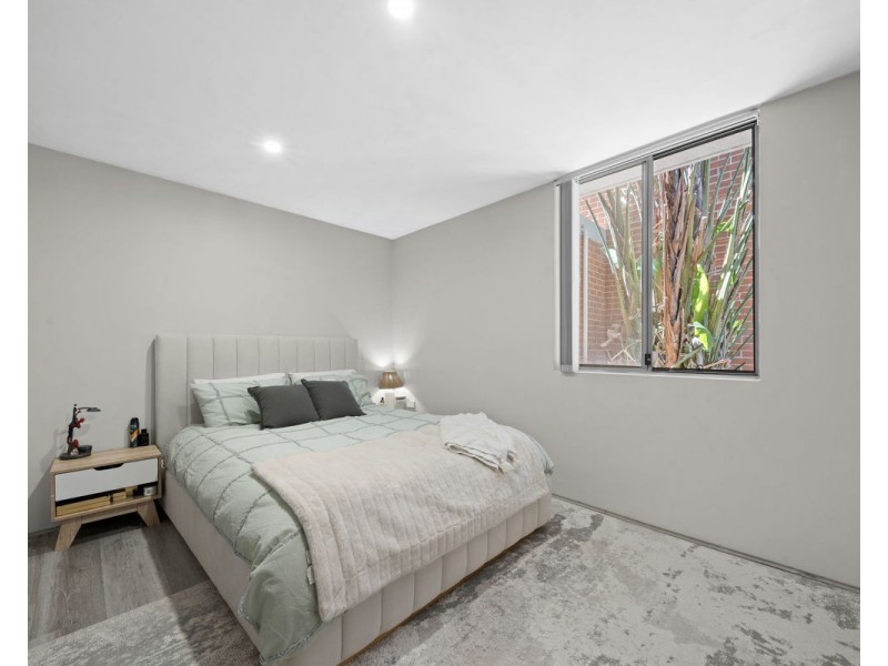 8/215-217 Woodville Road, Merrylands NSW 2160