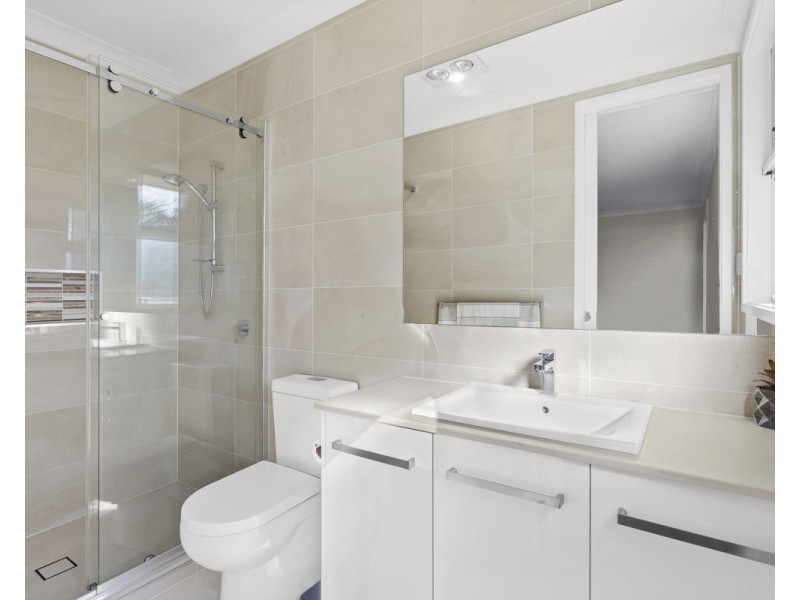 8 Lance Crescent, Greystanes NSW 2145