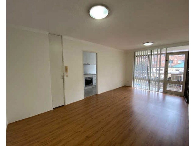 9/26 Neil St, Merrylands NSW 2160