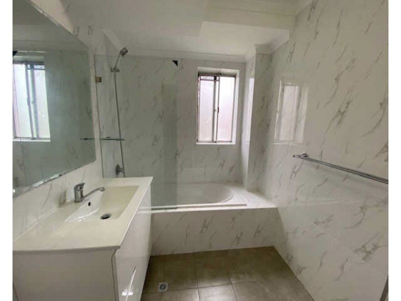 9/26 Neil St, Merrylands NSW 2160