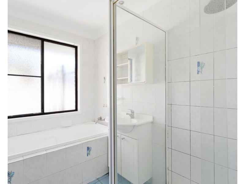 19 & 19a Moffitt Crescent, Edensor Park NSW 2176