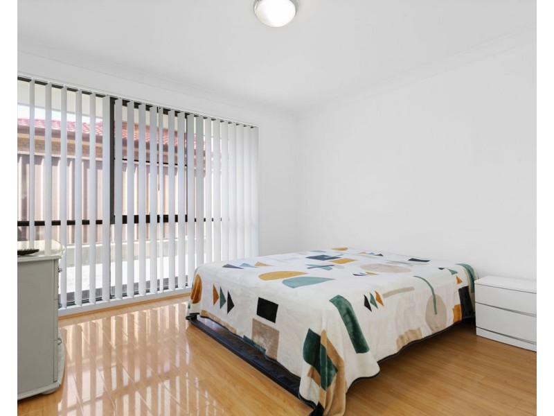 19 & 19a Moffitt Crescent, Edensor Park NSW 2176