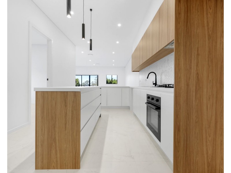 8a Camellia Street, Greystanes NSW 2145