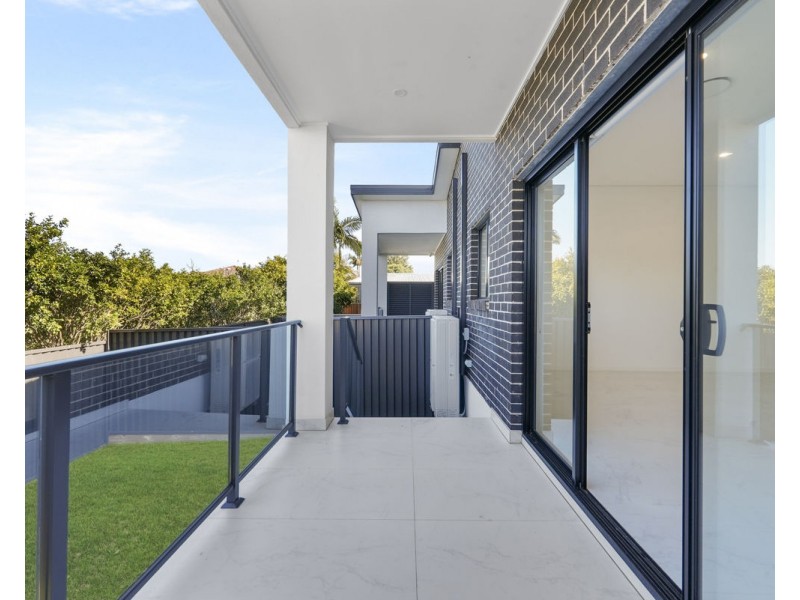 8a Camellia Street, Greystanes NSW 2145