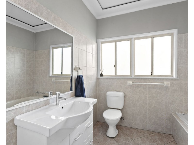 26 & 26a Donnelly Street, Guildford NSW 2161