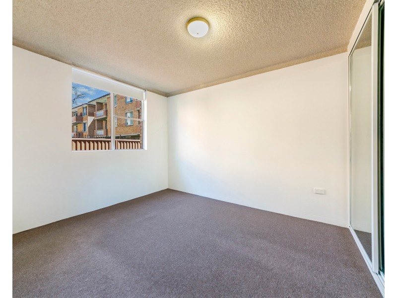 11/23 St Ann St, Merrylands NSW 2160