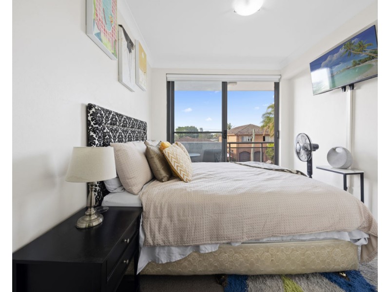 12/128-132 Woodville Road, Merrylands NSW 2160