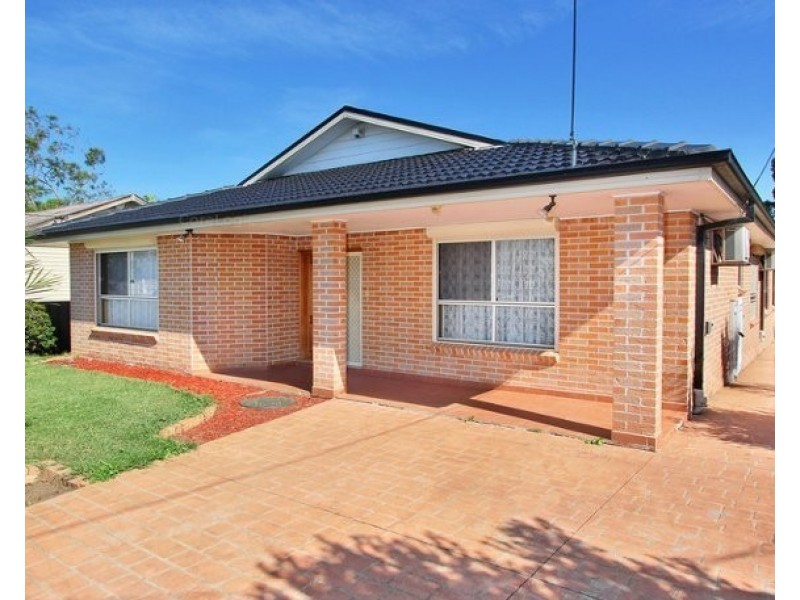 49 The Grove, Fairfield NSW 2165