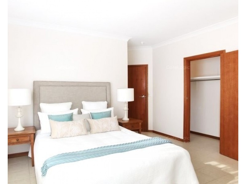 49 The Grove, Fairfield NSW 2165
