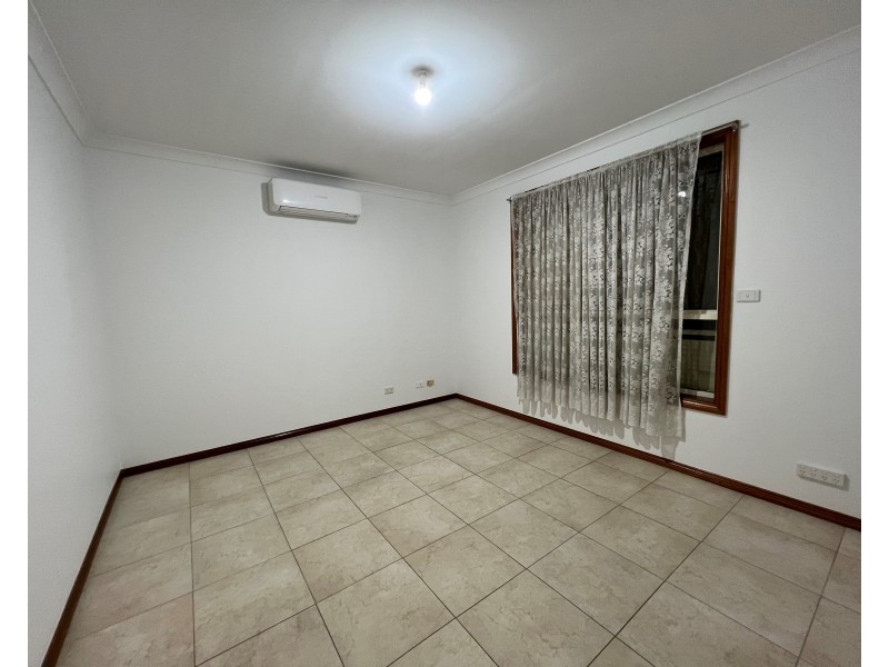 49 The Grove, Fairfield NSW 2165
