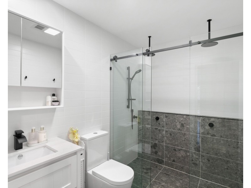 8 Hopman St, Greystanes NSW 2145