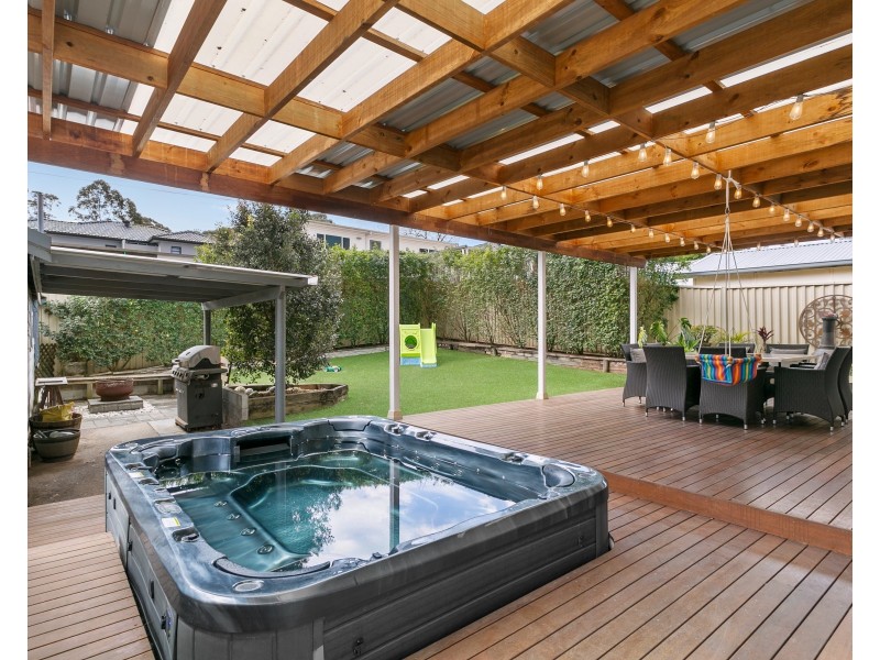 8 Hopman St, Greystanes NSW 2145