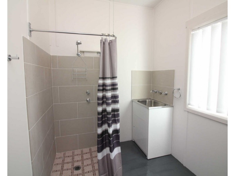 1/11 Shackel Av, Guildford NSW 2161