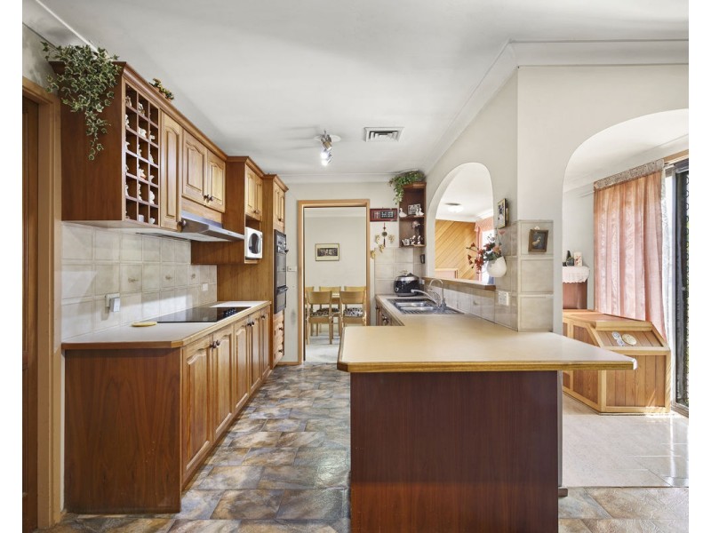 27 Margaret Street, Northmead NSW 2152