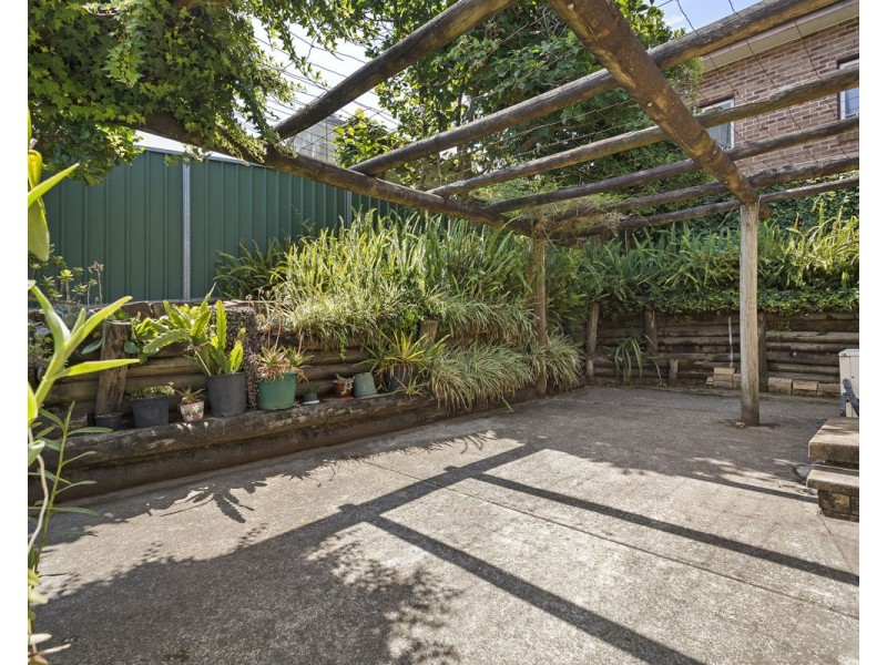 27 Margaret Street, Northmead NSW 2152