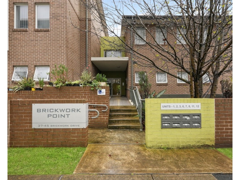 11/37-45 Brickworks Drive, Holroyd NSW 2142