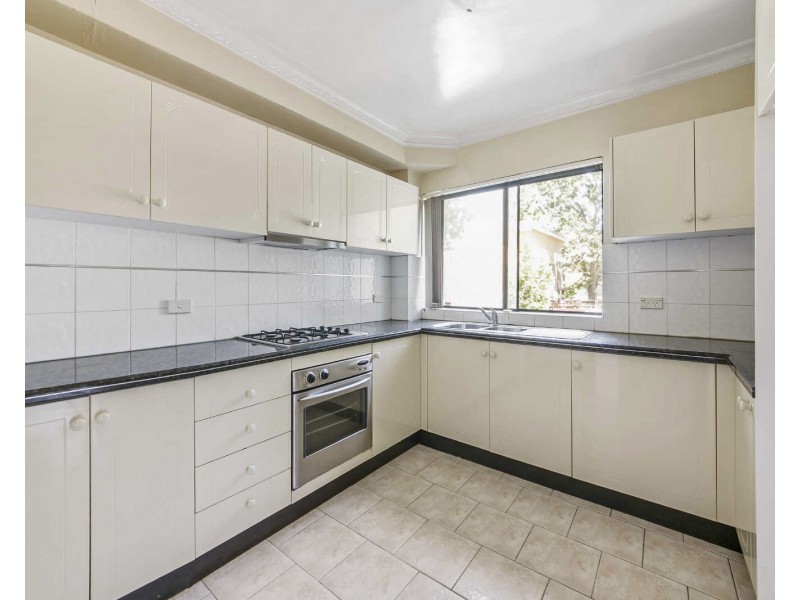 3/43 Memorial Av, Merrylands NSW 2160