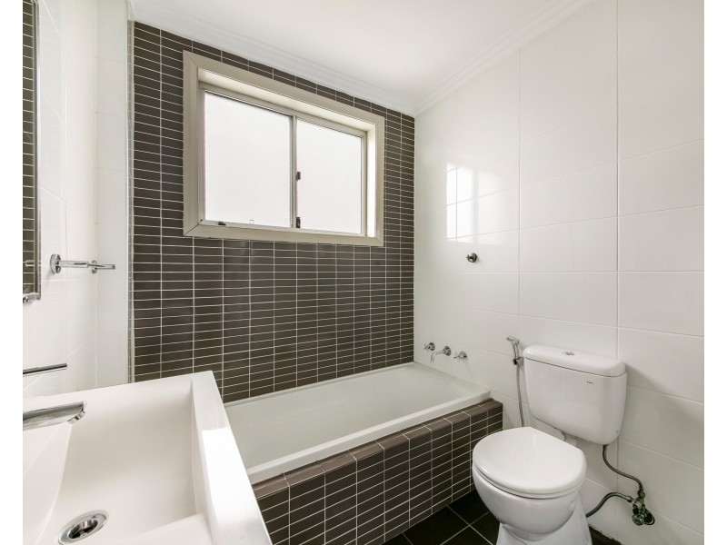 5/8 Carhullen St, Merrylands NSW 2160