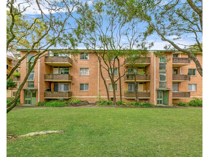15/9 Arthur St, Merrylands West NSW 2160