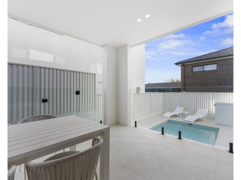 82 Bridge Road, Westmead NSW 2145