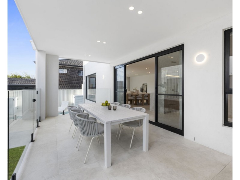 82 Bridge Road, Westmead NSW 2145