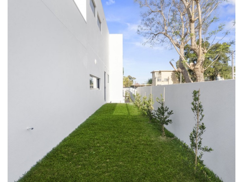 82 Bridge Road, Westmead NSW 2145