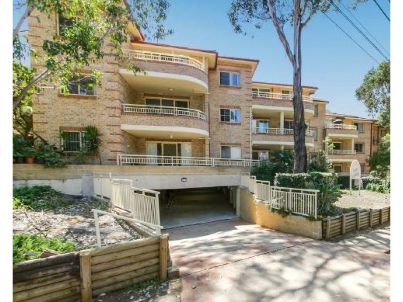 2/53 Kenyons Rd, Merrylands NSW 2160