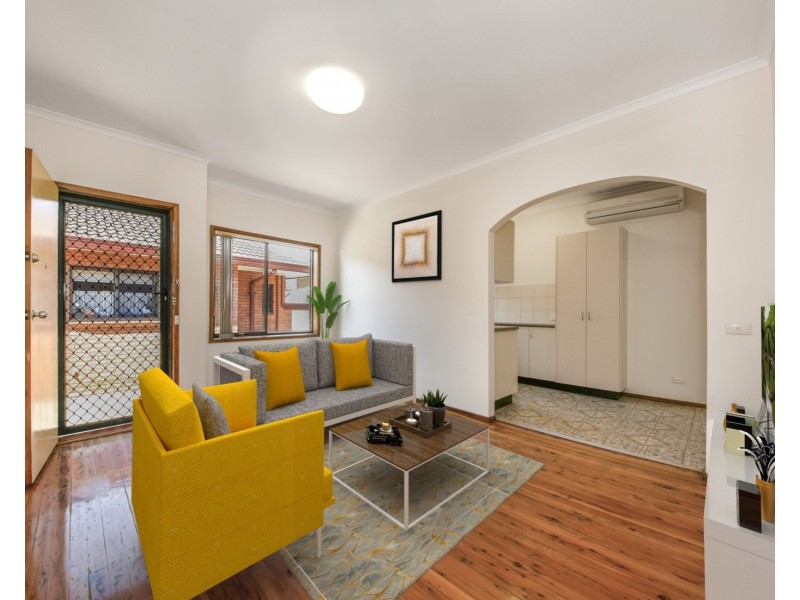 6/8 Todd St, Merrylands NSW 2160