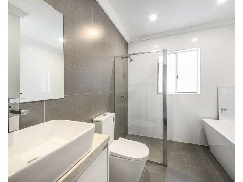 7 Vincent St, Merrylands NSW 2160