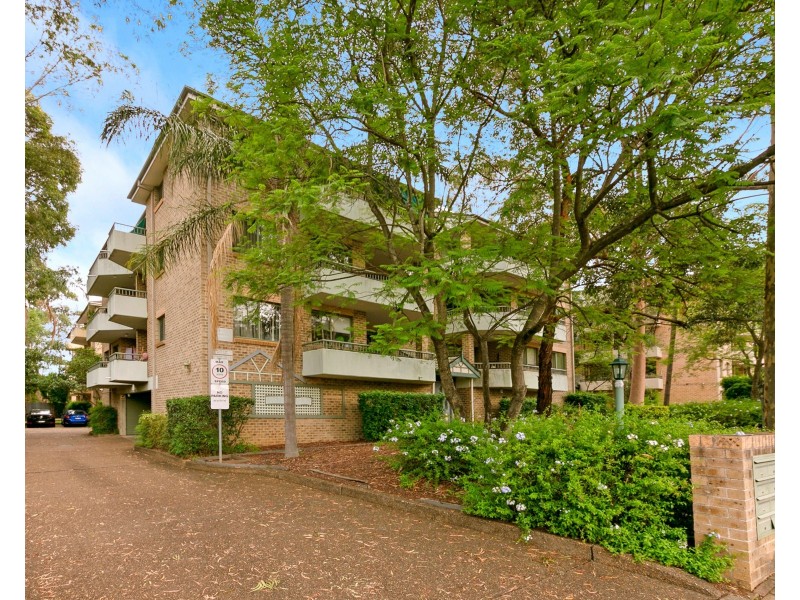 13/237 Targo Rd, Toongabbie NSW 2146