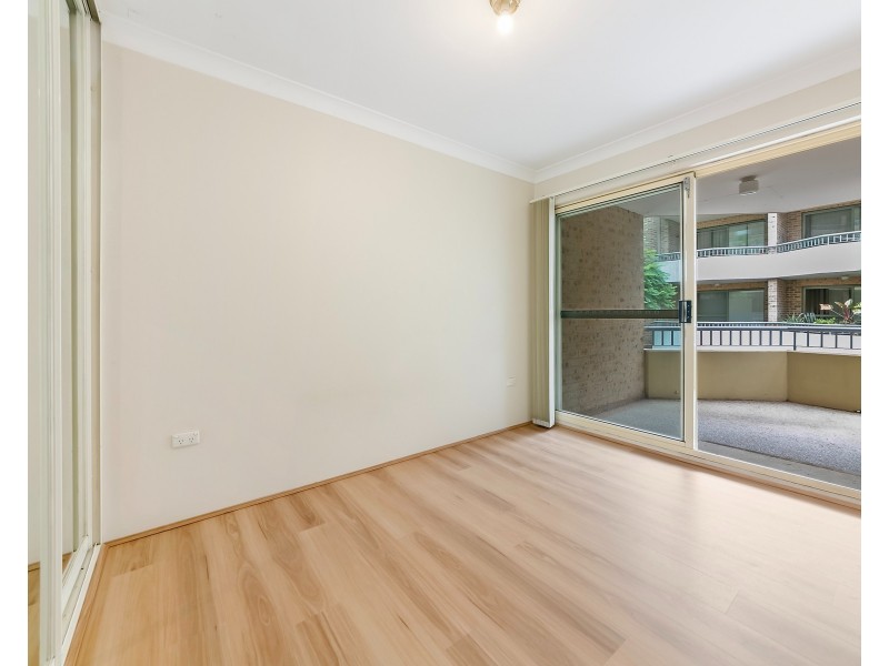13/237 Targo Rd, Toongabbie NSW 2146