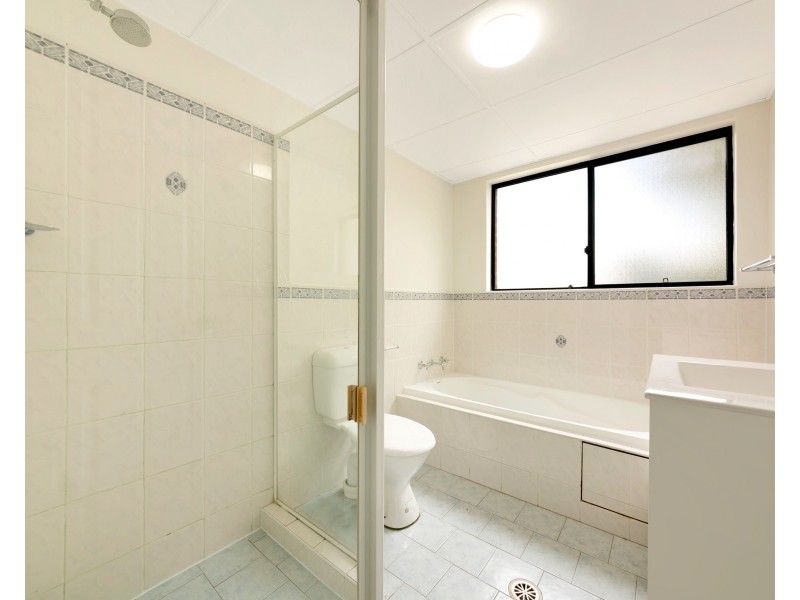 26/62 Fullagar Rd, Wentworthville NSW 2145