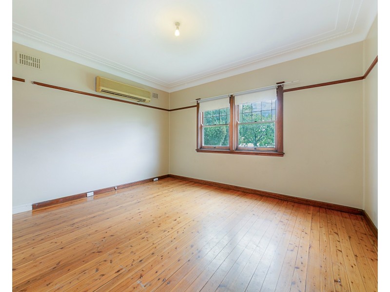 29 Douglas St, Merrylands NSW 2160