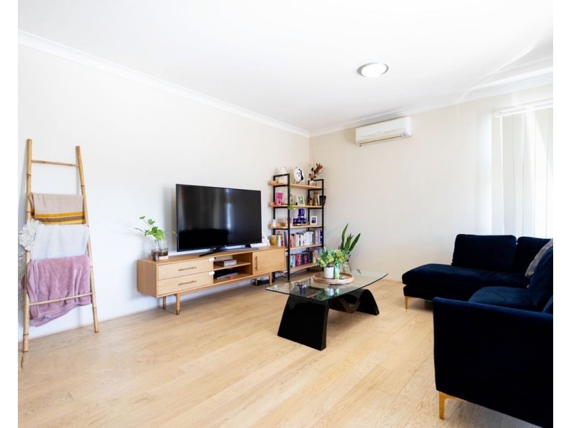 2/291-293 Woodville Road, Guildford NSW 2161