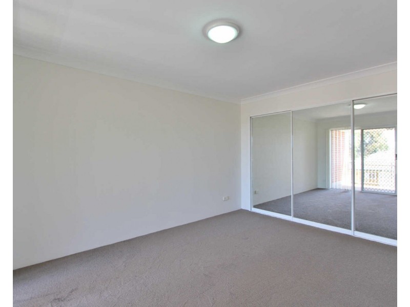 18/26 Sherwood Rd, Merrylands NSW 2160