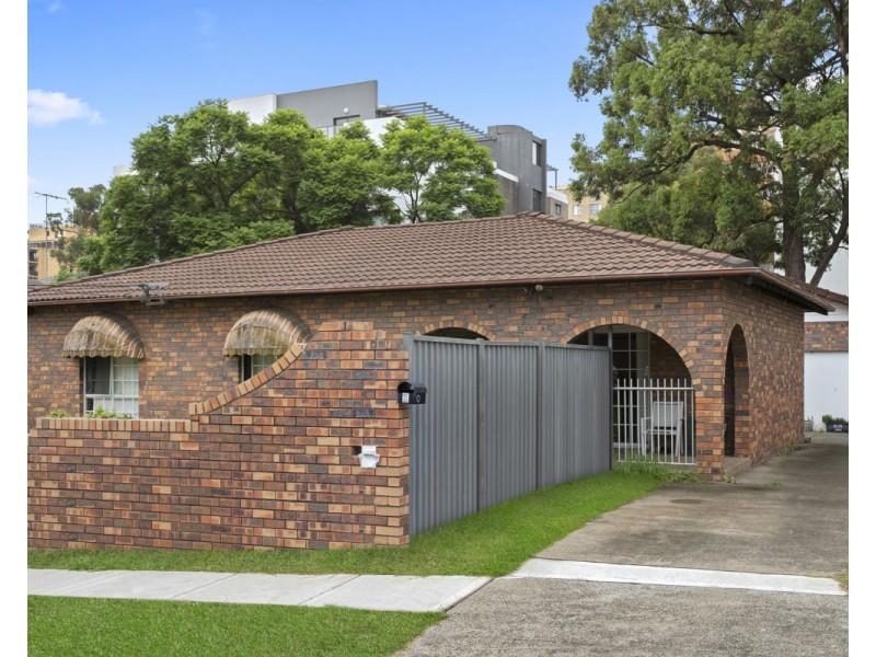 1 Joyner Street, Westmead NSW 2145