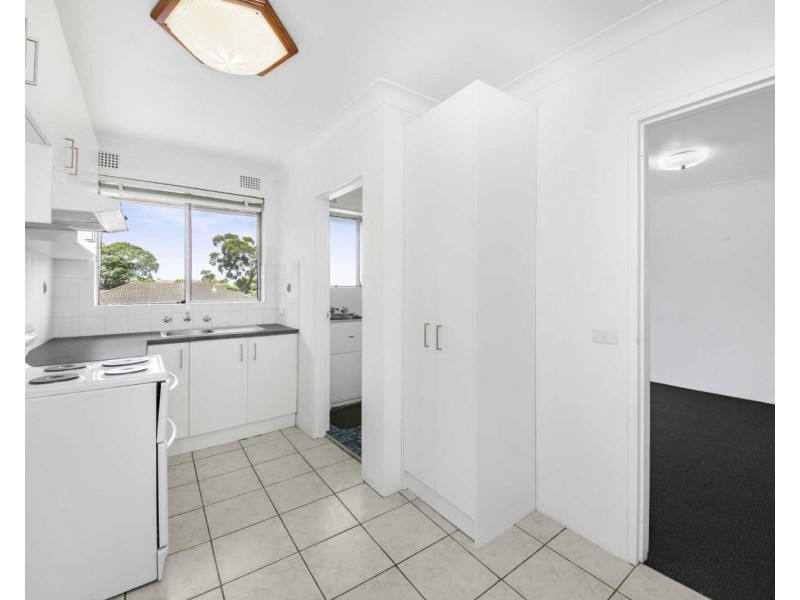 8/11 Birmingham St, Merrylands NSW 2160