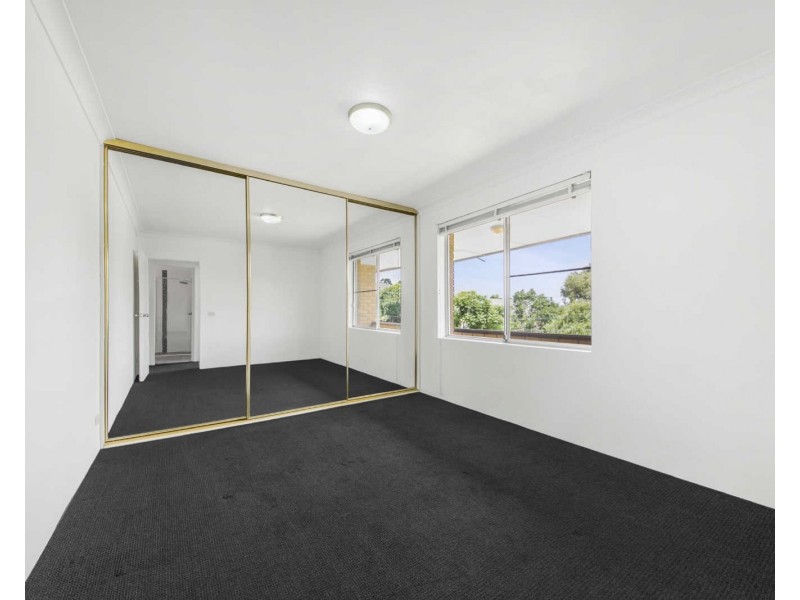 8/11 Birmingham St, Merrylands NSW 2160