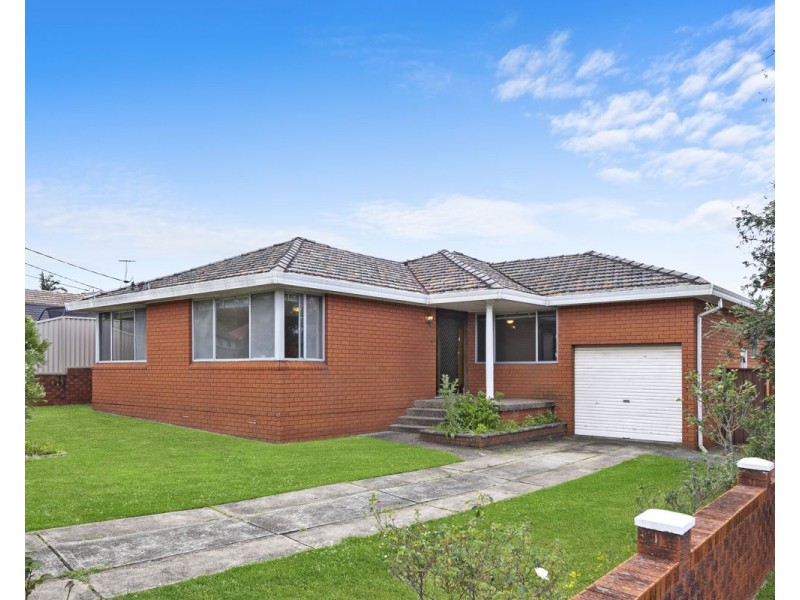 16 Yoogali Street, Merrylands NSW 2160