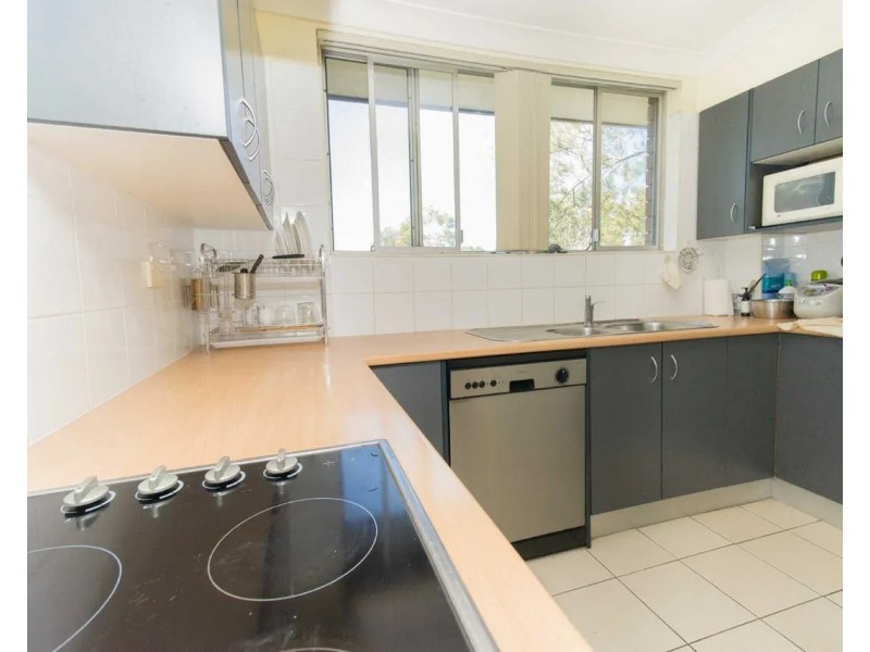 18/20 Crown St, Granville NSW 2142