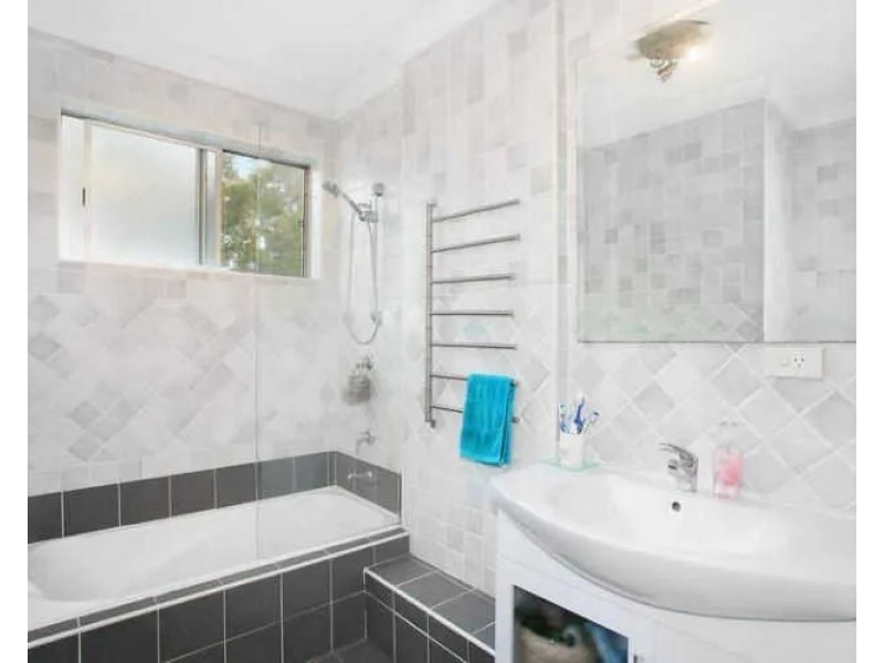 18/20 Crown St, Granville NSW 2142