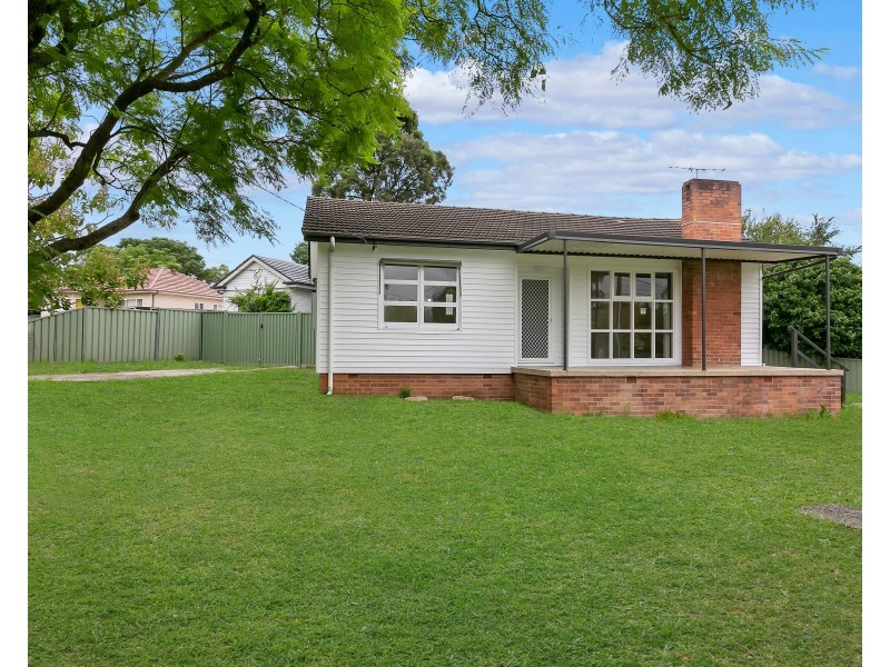 2A Weemala Av, Doonside NSW 2767