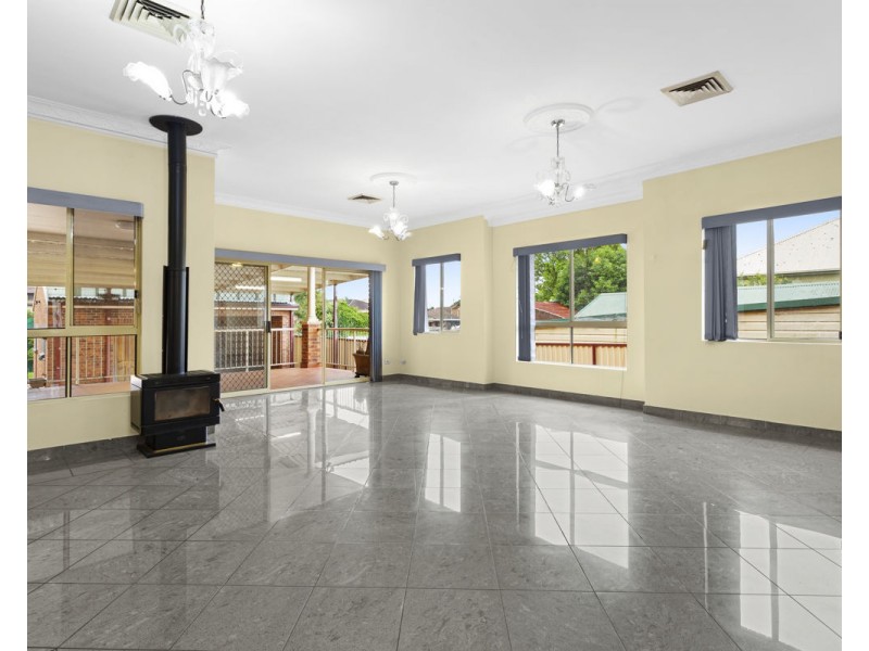 19 Salisbury Road, Guildford NSW 2161