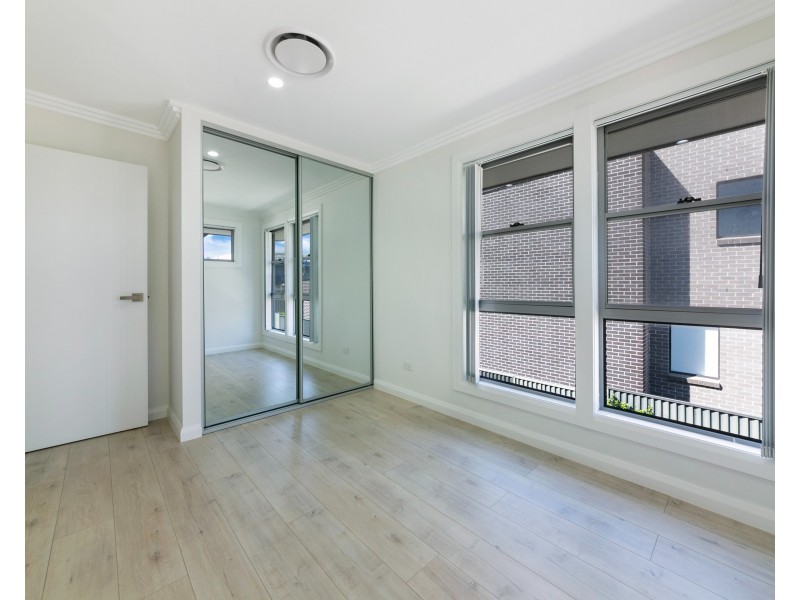 32 Wombat St, Pemulwuy NSW 2145