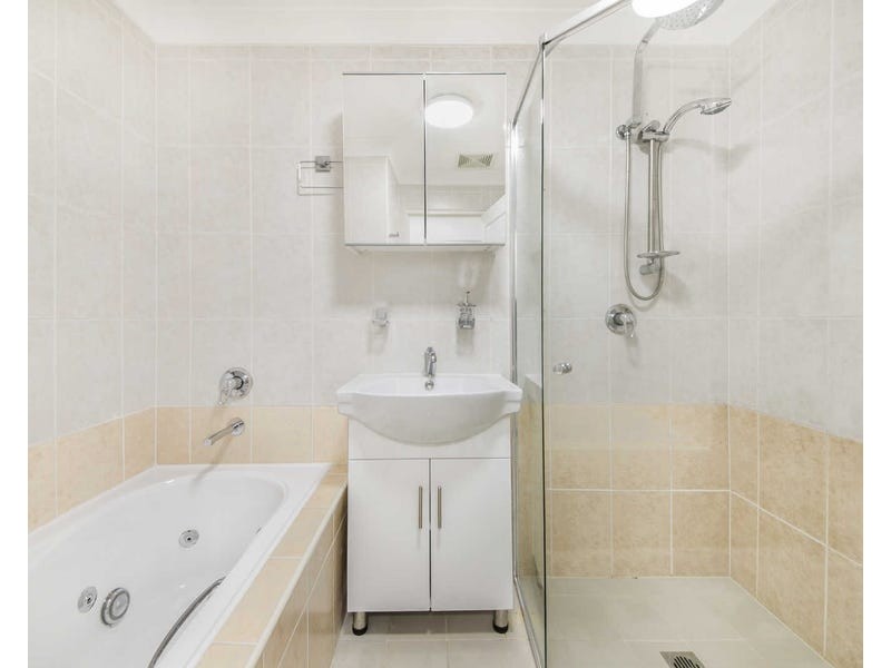 18/548 Woodville Rd, Guildford NSW 2161