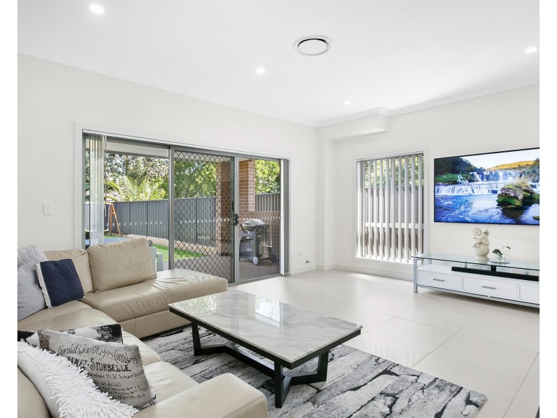 12 Mills St, Merrylands NSW 2160